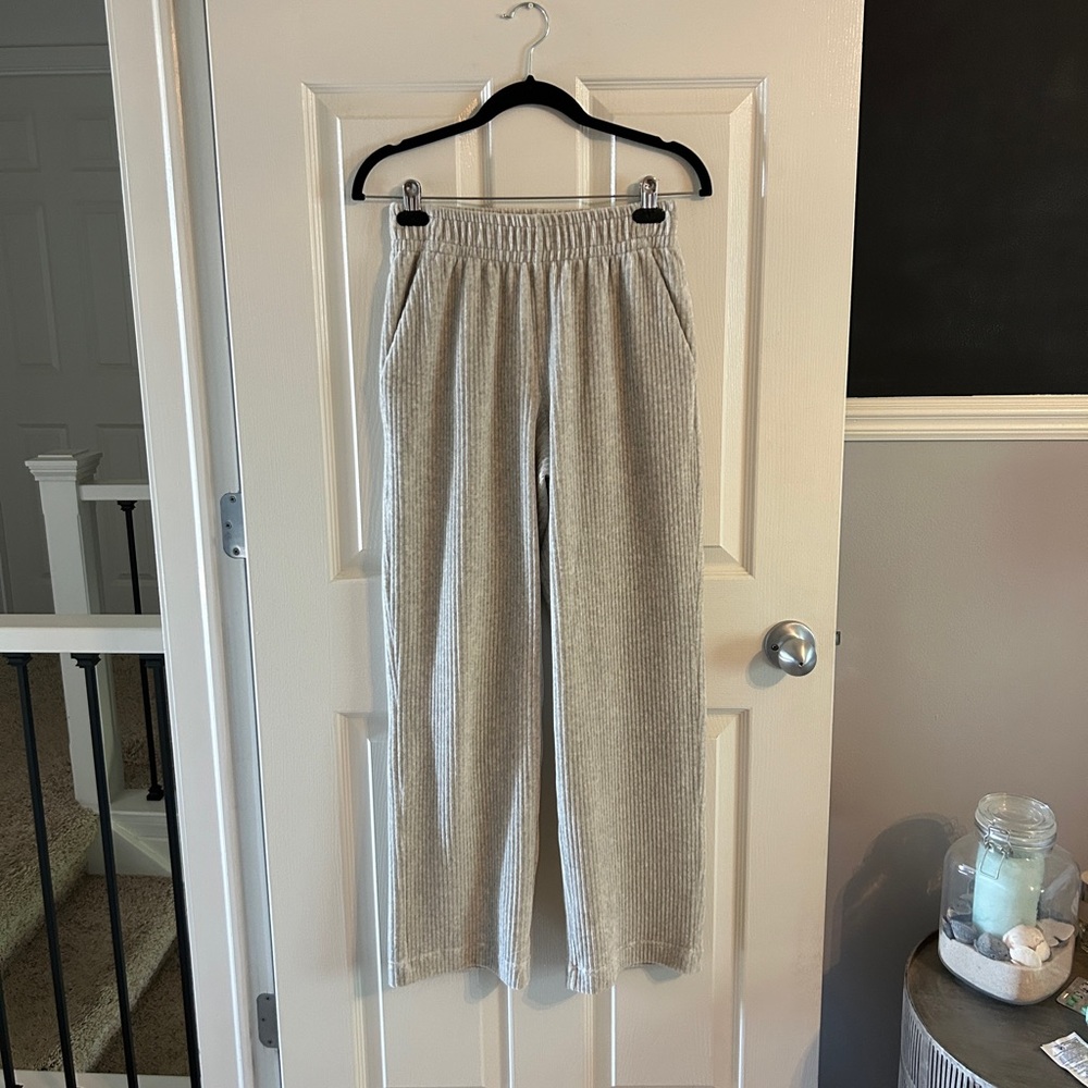 Aritzia Wilfred Free Lounge Pant